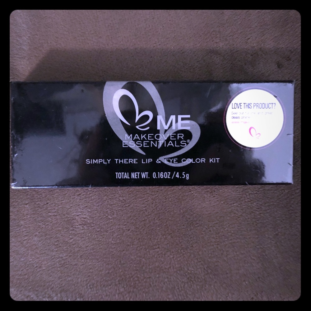 ME makeover essentials lip and eye kit
